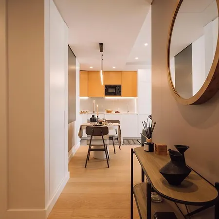 Ricaud - 1 Bedroom And Pool In Avenidas Novas ליסבון